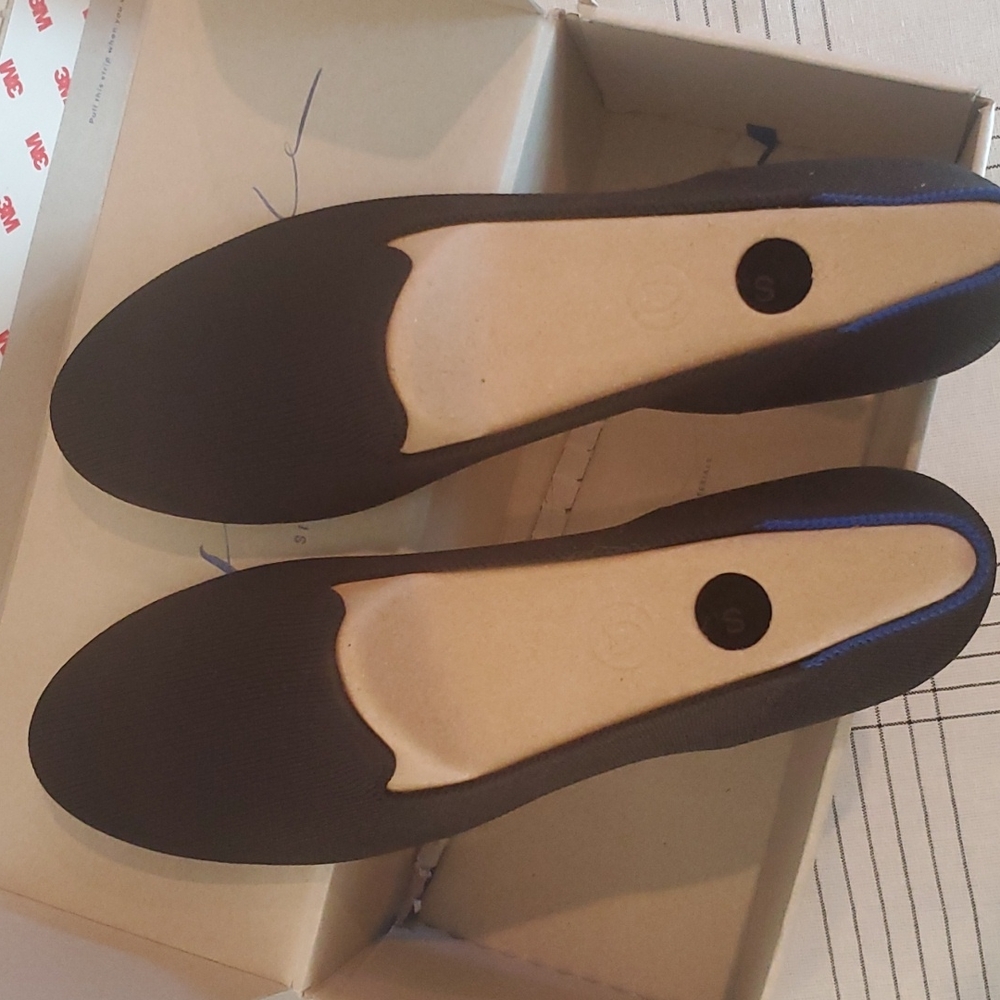 Rothy's NWT - Size 10 - Black Solid Loafer
